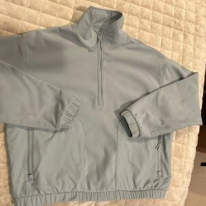 Vuori Water Resistant Half Zip Pullover - Light Blue - Size Small